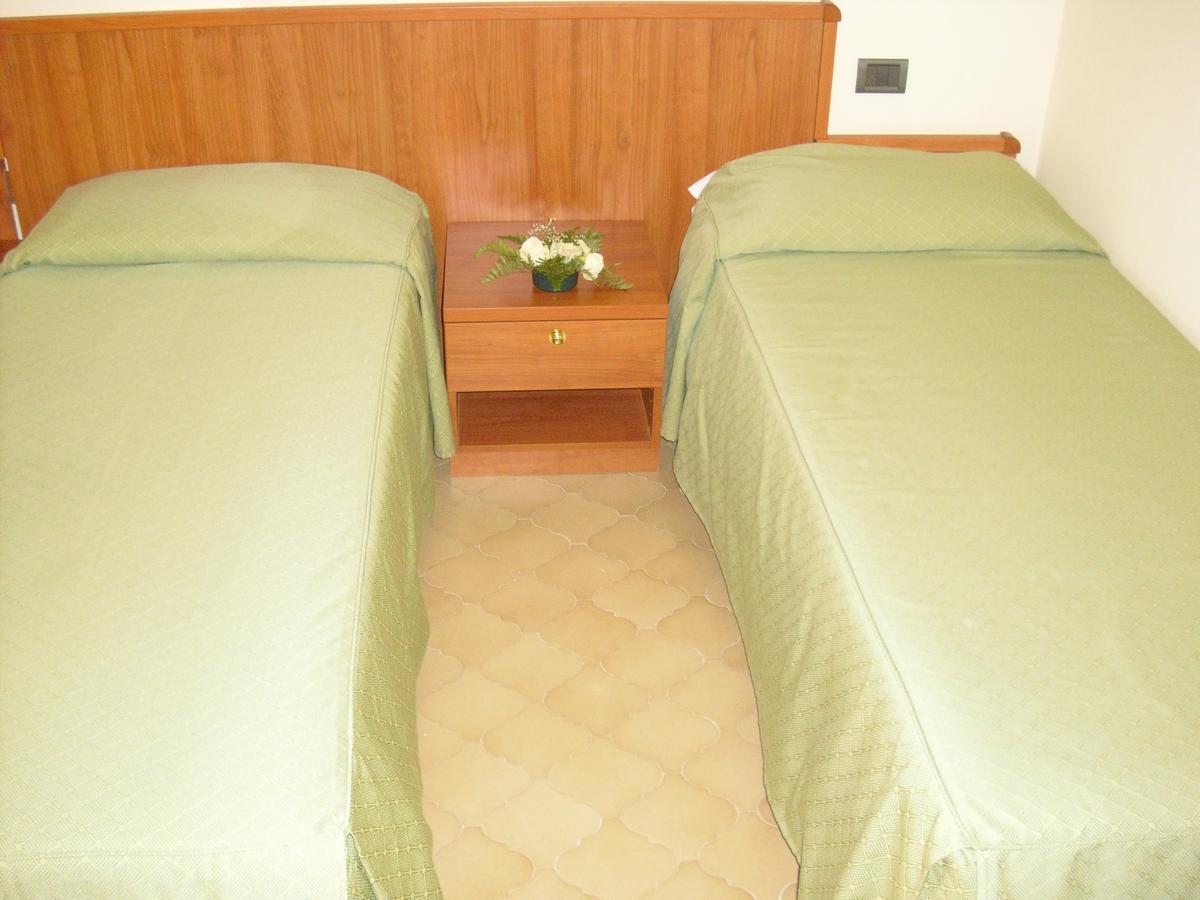 La Collinetta Sas Hotel Montazzoli Eksteriør billede